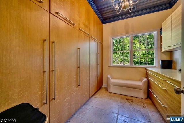 3 Laurel Lane, Chester Township, NJ 07930