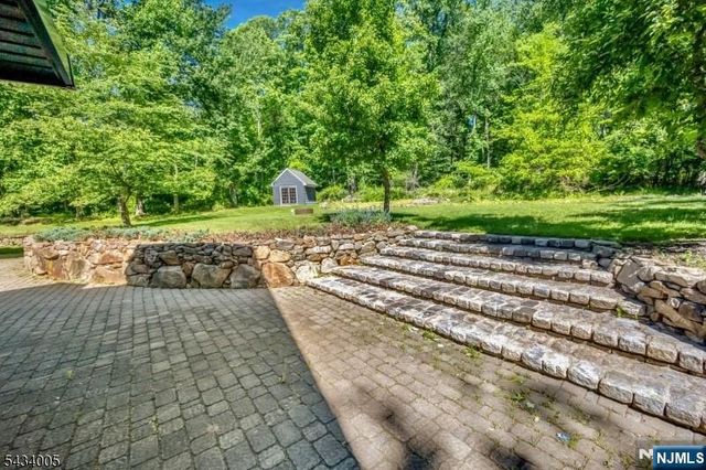 3 Laurel Lane, Chester Township, NJ 07930