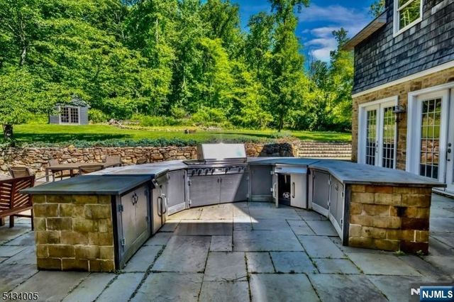 3 Laurel Lane, Chester Township, NJ 07930