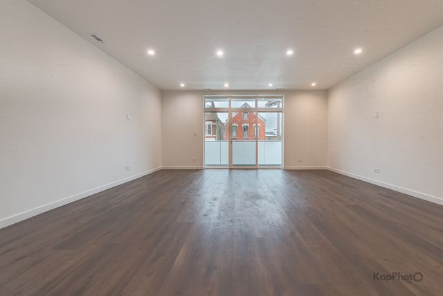 1921 S Jefferson Street 2, Chicago, IL 60616