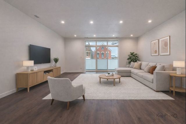 1921 S Jefferson Street 2, Chicago, IL 60616