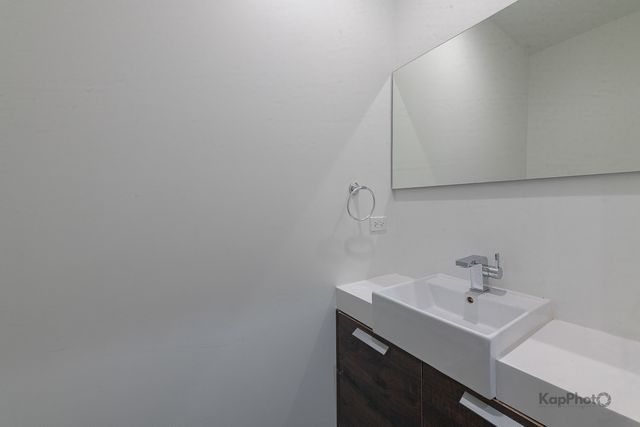 1921 S Jefferson Street 2, Chicago, IL 60616