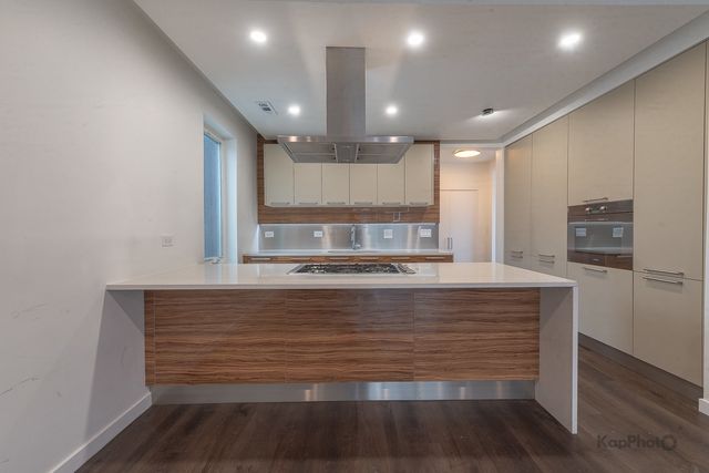 1921 S Jefferson Street 2, Chicago, IL 60616