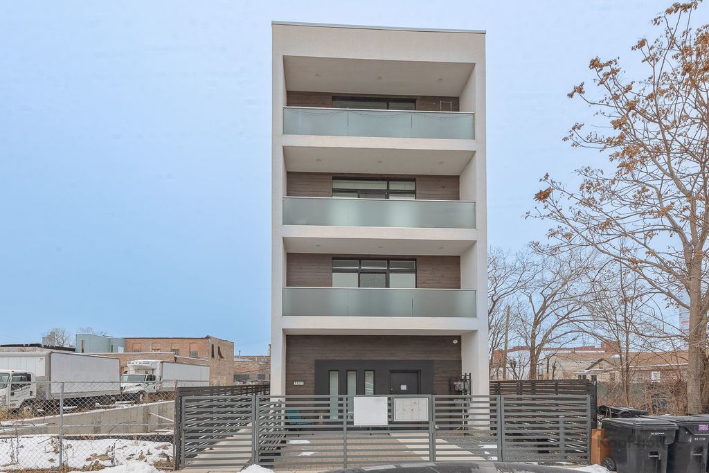 1921 S Jefferson Street 2, Chicago, IL 60616
