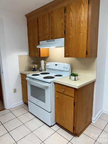 108 Fletcher Street, Morganton, NC 28655