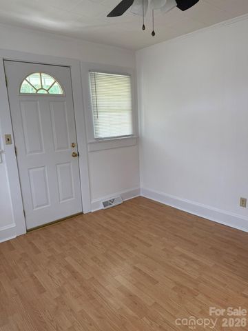 108 Fletcher Street, Morganton, NC 28655