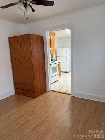 108 Fletcher Street, Morganton, NC 28655