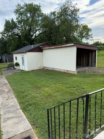 108 Fletcher Street, Morganton, NC 28655