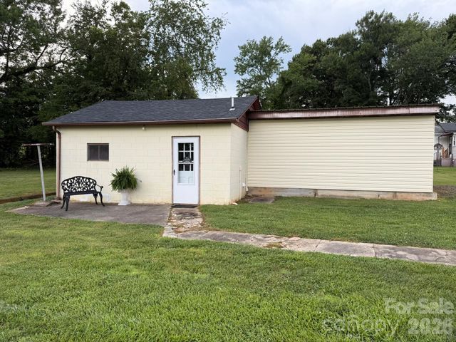 108 Fletcher Street, Morganton, NC 28655