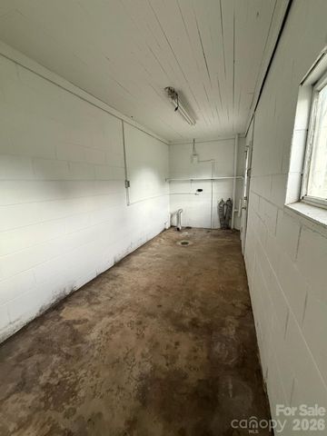 108 Fletcher Street, Morganton, NC 28655