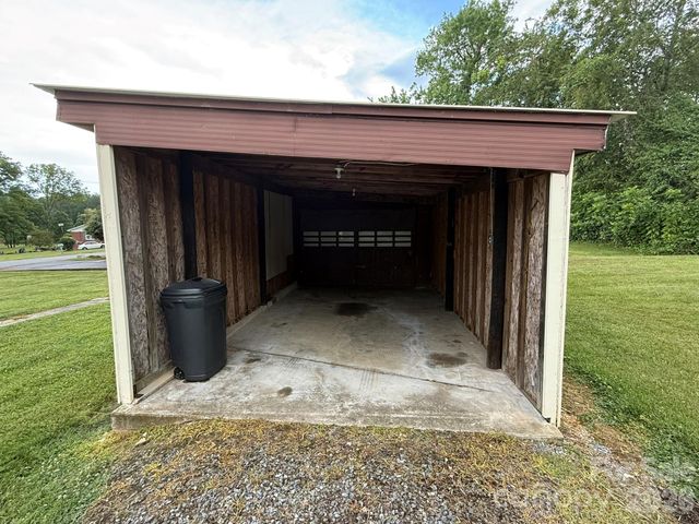 108 Fletcher Street, Morganton, NC 28655