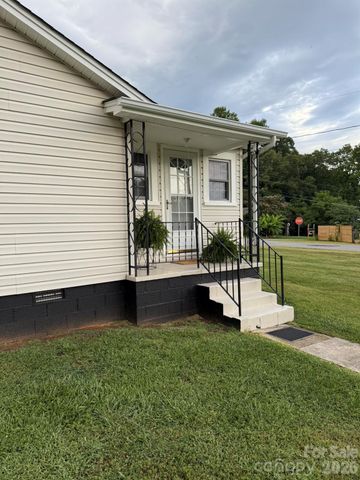 108 Fletcher Street, Morganton, NC 28655