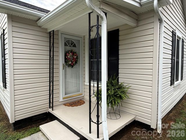 108 Fletcher Street, Morganton, NC 28655