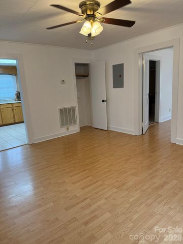 108 Fletcher Street, Morganton, NC 28655