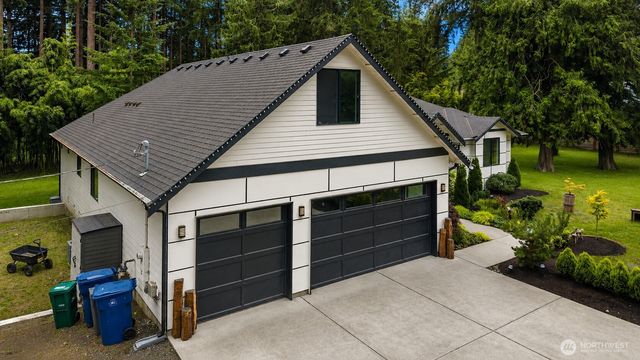 13529 Cascadian Way, Everett, WA 98208