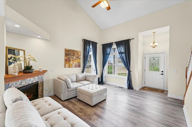 1509 Greyrock Lane, Champaign, IL 61822