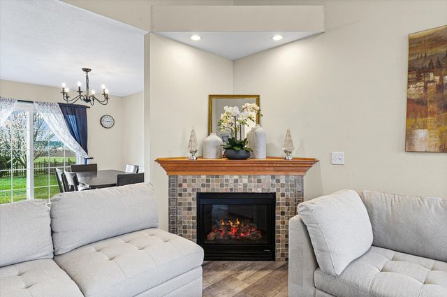 1509 Greyrock Lane, Champaign, IL 61822