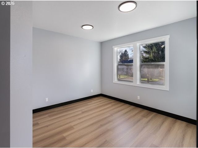 550 Se 8TH Ave, Hillsboro, OR 97123