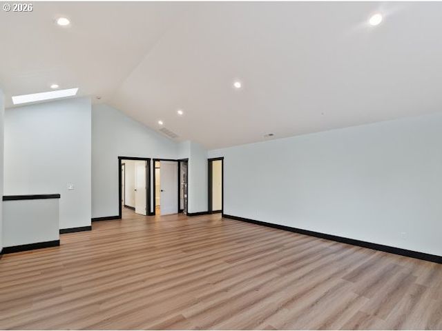 550 Se 8TH Ave, Hillsboro, OR 97123