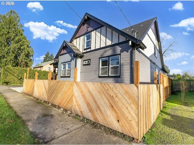 550 Se 8TH Ave, Hillsboro, OR 97123