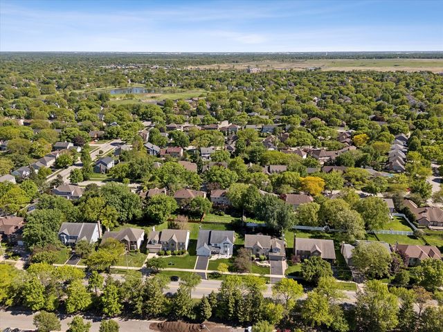 1524 Oswego Road, Naperville, IL 60540