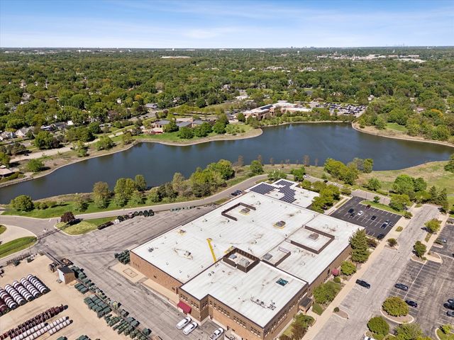 1524 Oswego Road, Naperville, IL 60540