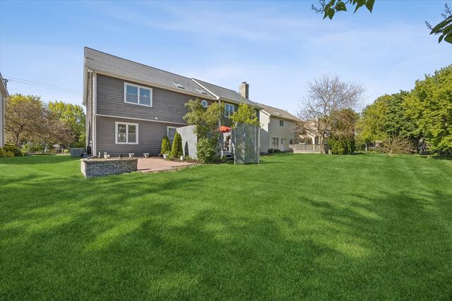 1524 Oswego Road, Naperville, IL 60540