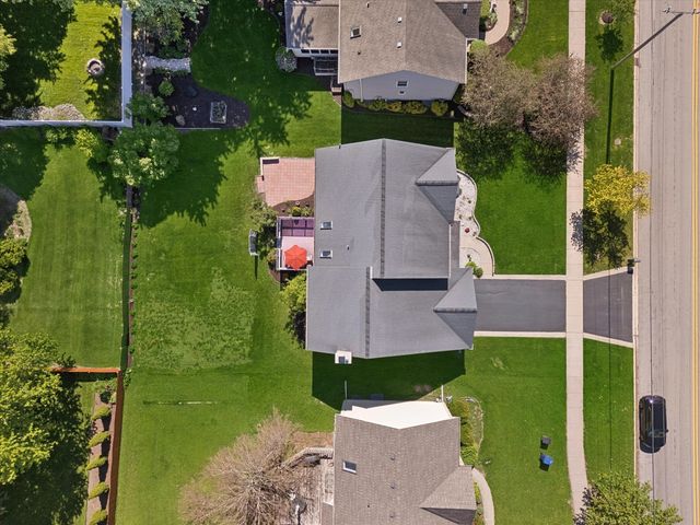1524 Oswego Road, Naperville, IL 60540