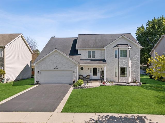 1524 Oswego Road, Naperville, IL 60540
