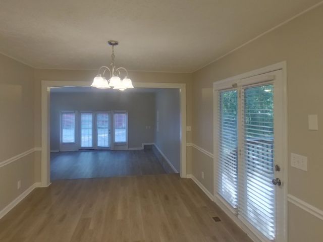 1918 Cross Creek Dr, Murfreesboro, TN 37127