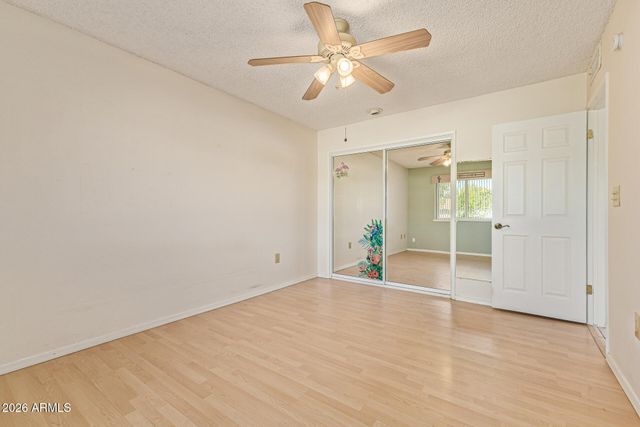 10940 W WHITE MOUNTAIN Road, Sun City, AZ 85351