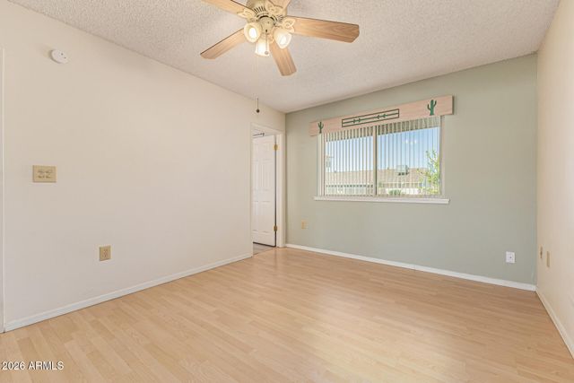 10940 W WHITE MOUNTAIN Road, Sun City, AZ 85351