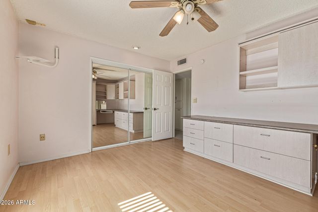 10940 W WHITE MOUNTAIN Road, Sun City, AZ 85351