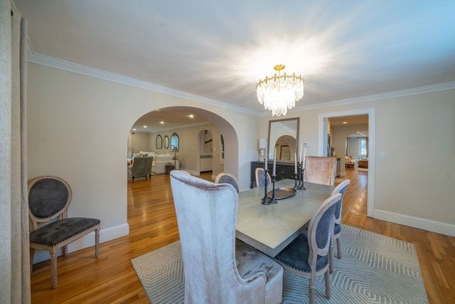 642 Centre St, Newton, MA 02458