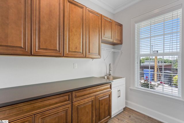 204 Crestwood Drive, Greenville, SC 29609