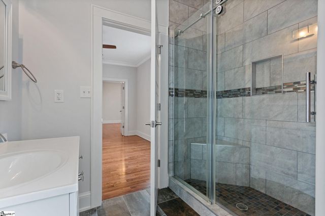 204 Crestwood Drive, Greenville, SC 29609
