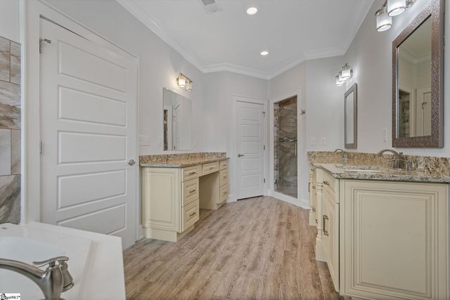 204 Crestwood Drive, Greenville, SC 29609