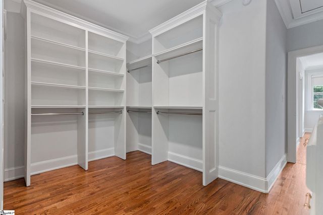 204 Crestwood Drive, Greenville, SC 29609
