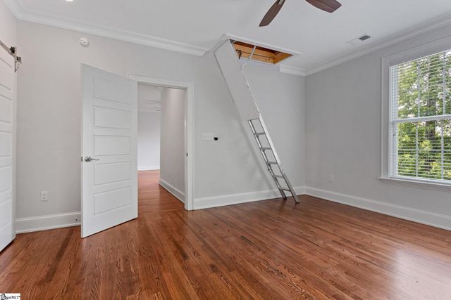 204 Crestwood Drive, Greenville, SC 29609