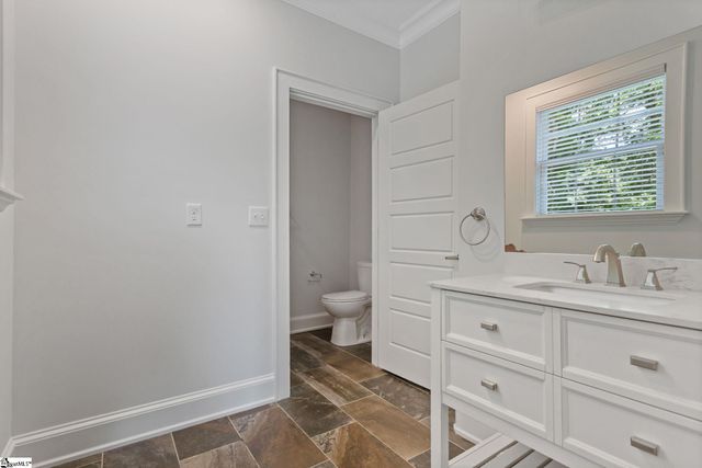 204 Crestwood Drive, Greenville, SC 29609