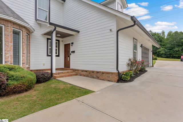204 Crestwood Drive, Greenville, SC 29609