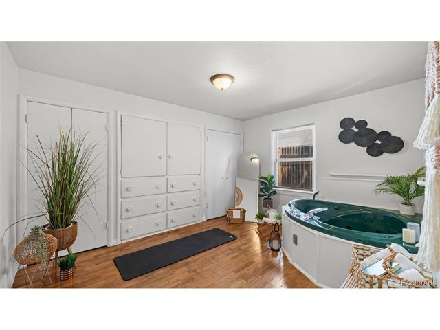1802 E Uintah St, Colorado Springs, CO 80909