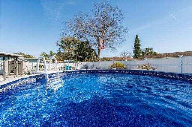 7804 FOX HOLLOW DRIVE, Port Richey, FL 34668