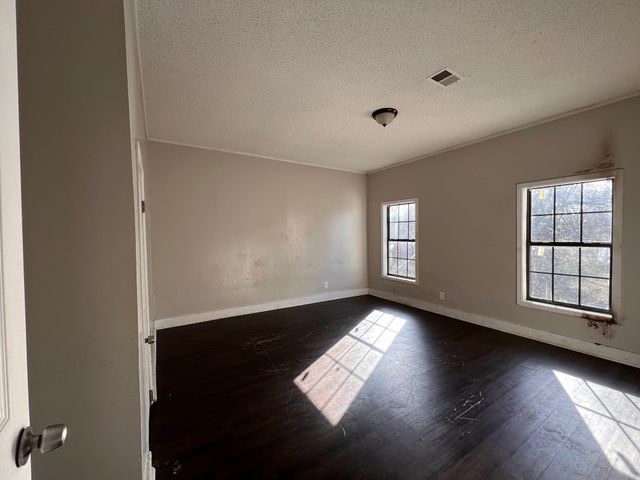 1694 WALKER AVE, Memphis, TN 38114