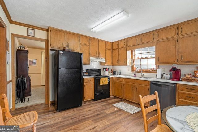 2260 Deer Oaks Trail, Lawrenceville, GA 30044