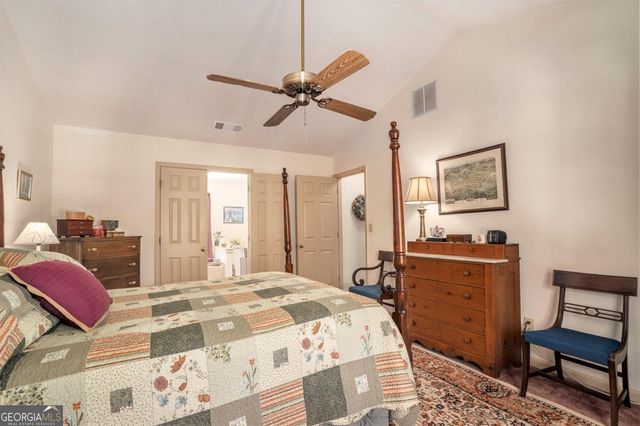 2260 Deer Oaks Trail, Lawrenceville, GA 30044