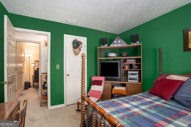 2260 Deer Oaks Trail, Lawrenceville, GA 30044