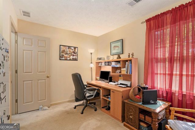 2260 Deer Oaks Trail, Lawrenceville, GA 30044