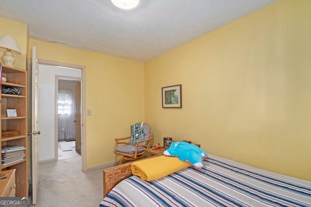 2260 Deer Oaks Trail, Lawrenceville, GA 30044
