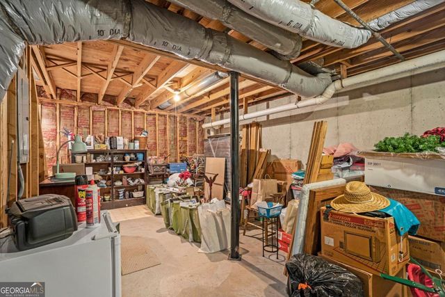 2260 Deer Oaks Trail, Lawrenceville, GA 30044